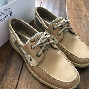 Sperry Topsiders